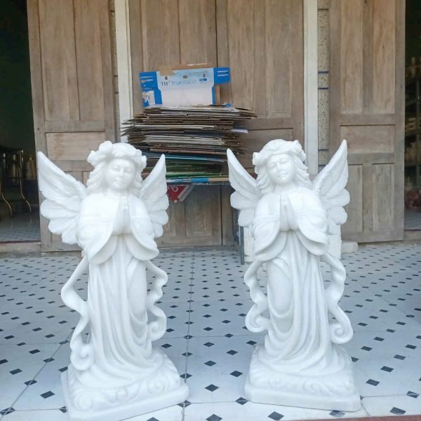 Tượng thiên thần cầu nguyện bằng đá cẩm thạch