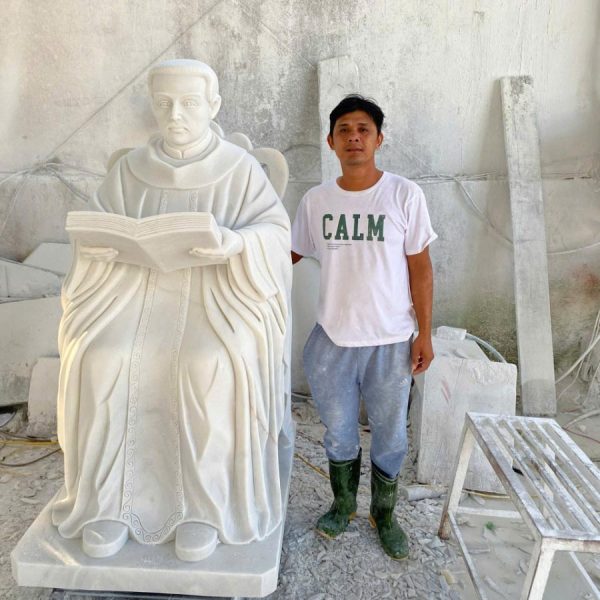 Tượng Đức Cha Phanxico Xavie Trương Bửu Diệp bằng đá nguyên khối