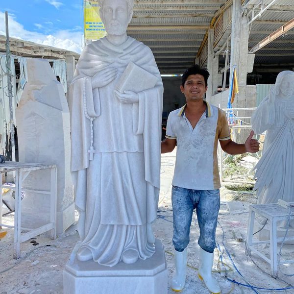 Tượng Thánh Đa Minh bằng đá cẩm thạch