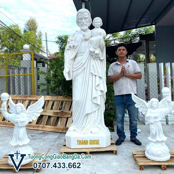 Tượng Thiên Thần cầm đèn bằng đá tự nhiên cao 80 cm (TT24)