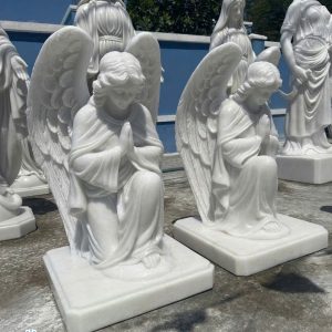 thien-than-quy-chap-tay-da-cam-thach-trang (2)