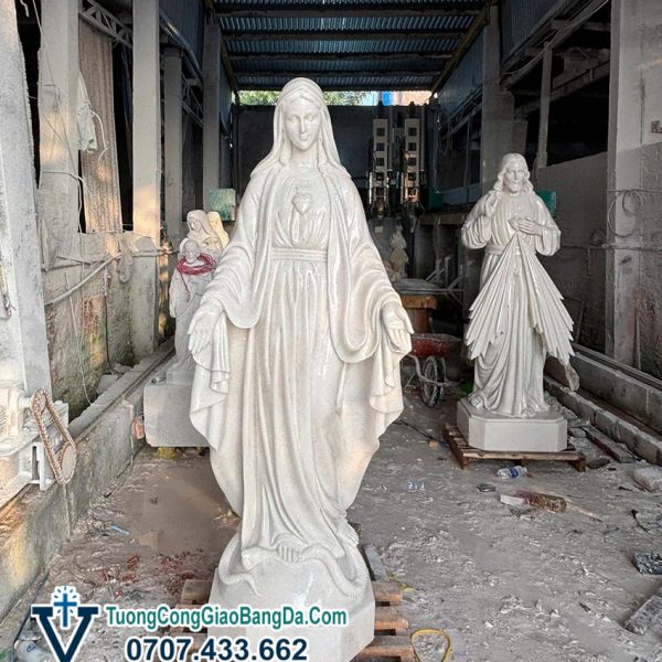 Tượng Đức Mẹ Maria bằng đá cẩm thạch tự nhiên nguyên khối cao 2,1 mét (BANƠN052)
