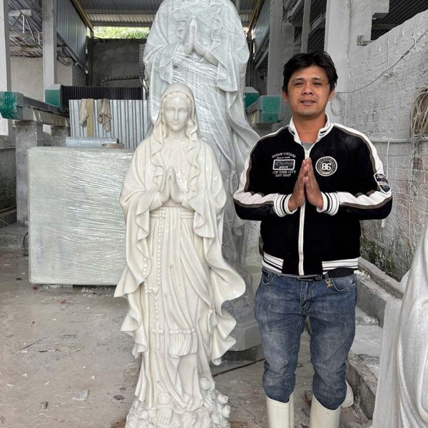 Tượng Đức Mẹ Chắp Tay Cầu Nguyện bằng đá trắng đẹp cao 1,5 mét (LĐ027)