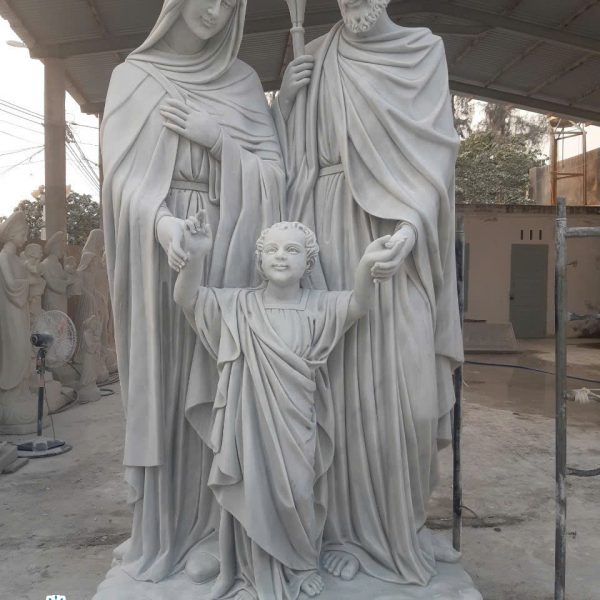 Tượng Gia Đình Thánh Gia bằng đá cẩm thạch nguyên khối cao 2 mét (GĐTG05)