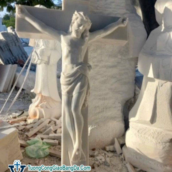 Tượng Chúa Chịu Nạn bằng đá cẩm thạch tự nhiên cao 1,8 mét (CCN02)