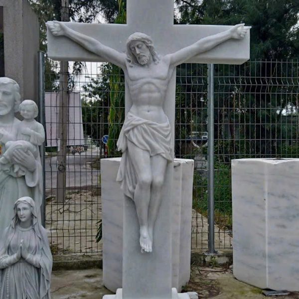 Tượng Chúa Chịu Nạn bằng đá tự nhiên cao 2,4 mét (CCN01)