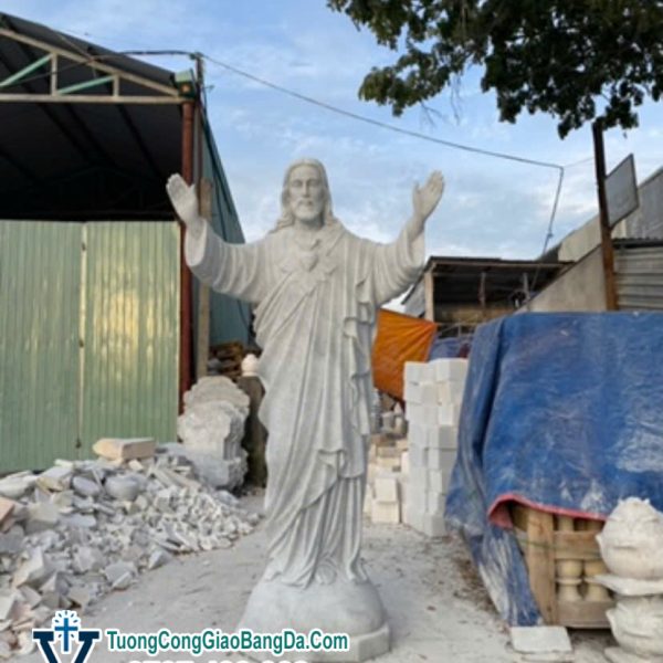 Tượng Thánh Tâm Chúa Giêsu bằng đá nguyên khối cao 2 mét (TTC03)