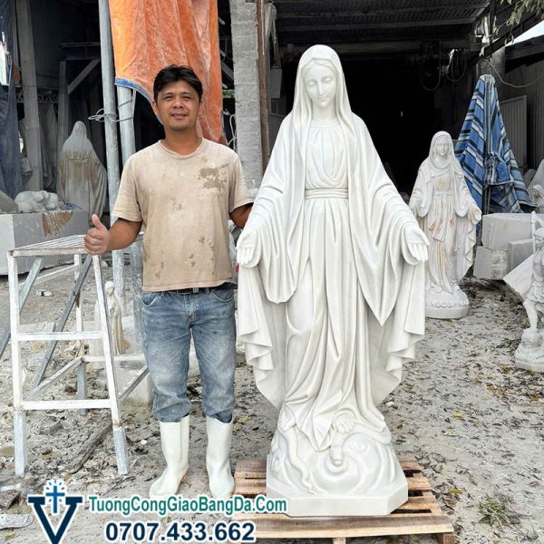 Tượng Đức Mẹ Ban Ơn bằng đá cẩm thạch nguyên khối cao 1,8 mét (BANƠN75)